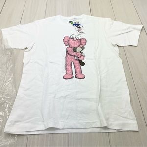 UNIQLO X KAWS ORIGINAL, Fesyen white t shirt M